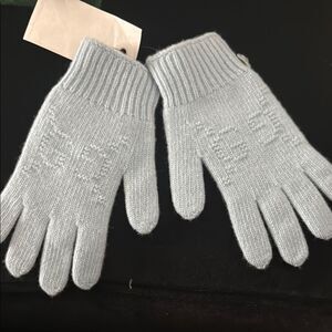 Brand new Gucci kids light blue Knit Gloves